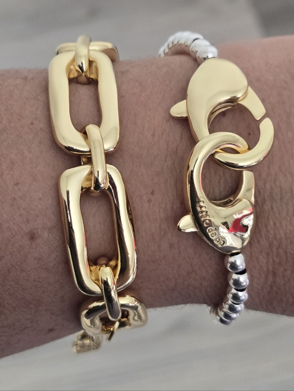 Uno De 50 • ABANADO • Gold Plated Link Bracelet - Picture 9 of 12